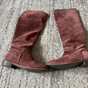 Brown Ugg boots